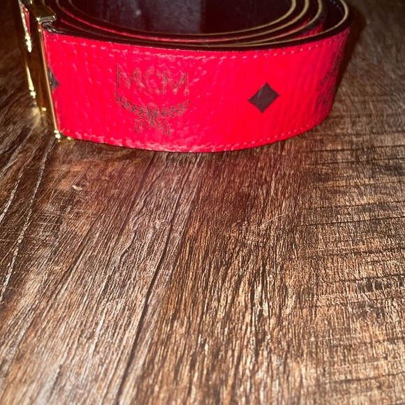 MCM Red and Black Men's Belt with Gold Logo - Picture 4 of 4